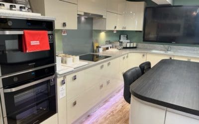 Ex-Display Sheraton Kitchen for Sale.  Make us an offer we can’t refuse! – NOW SOLD!!!